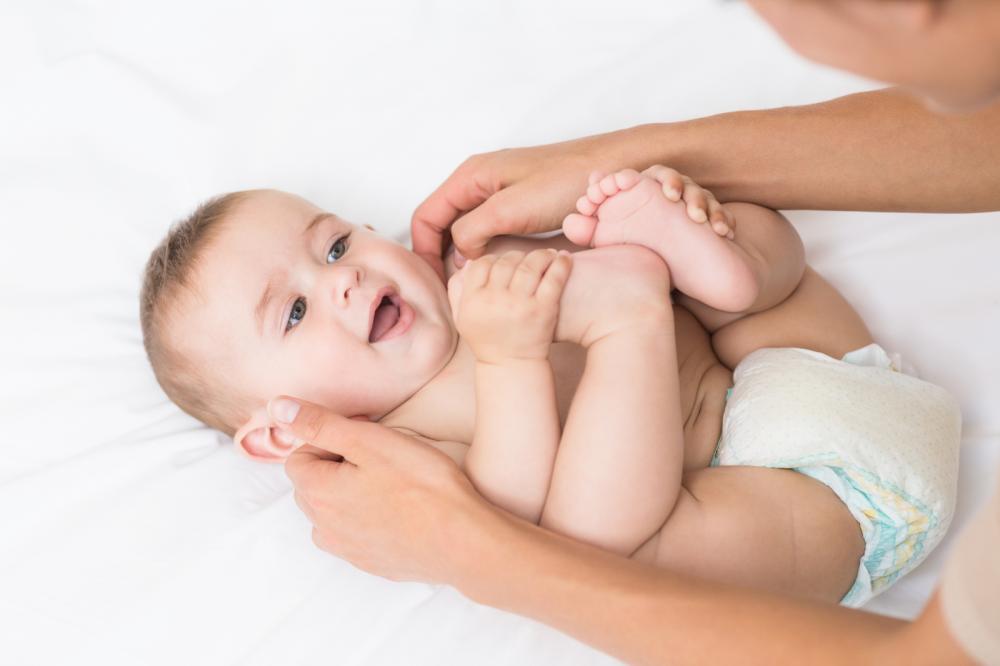 Il massaggio bioenergetico dolce neonatale